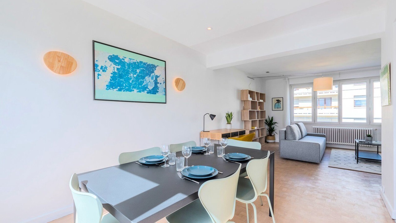 Photo of Others in Fives