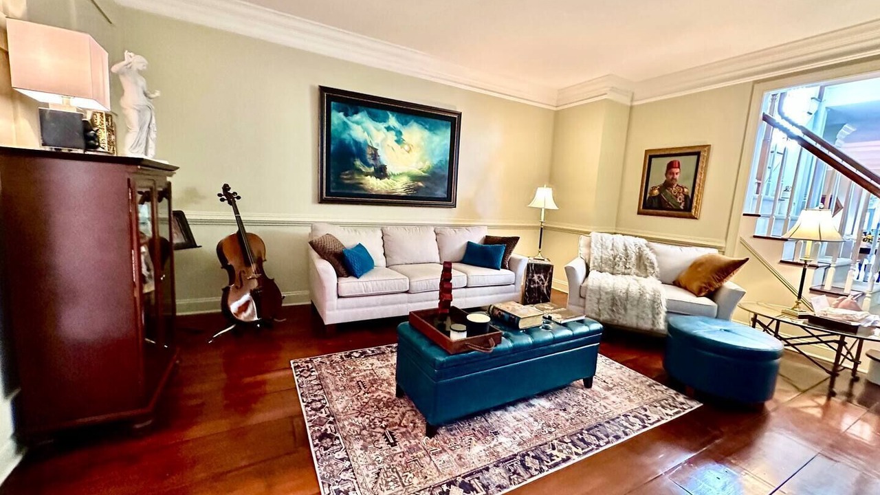 Photo of Livingroom in Three Bridges