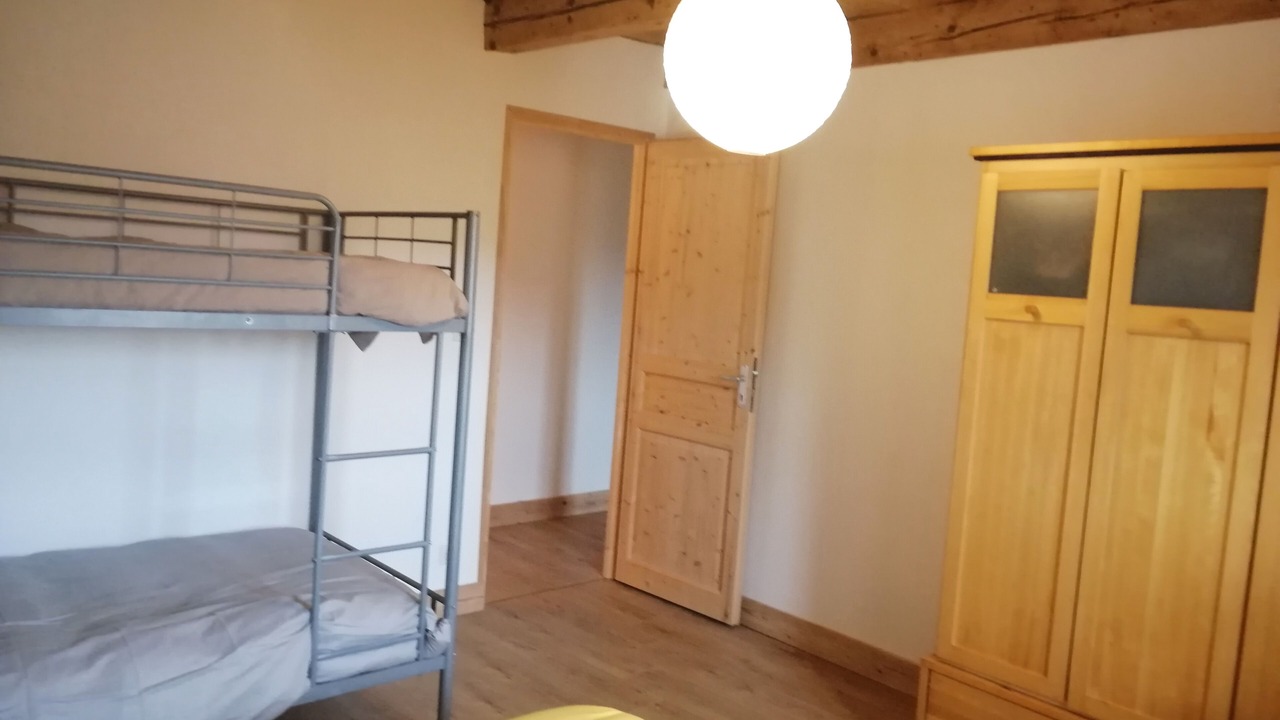 Photo of Bedroom in Avignon-les-Saint-Claude