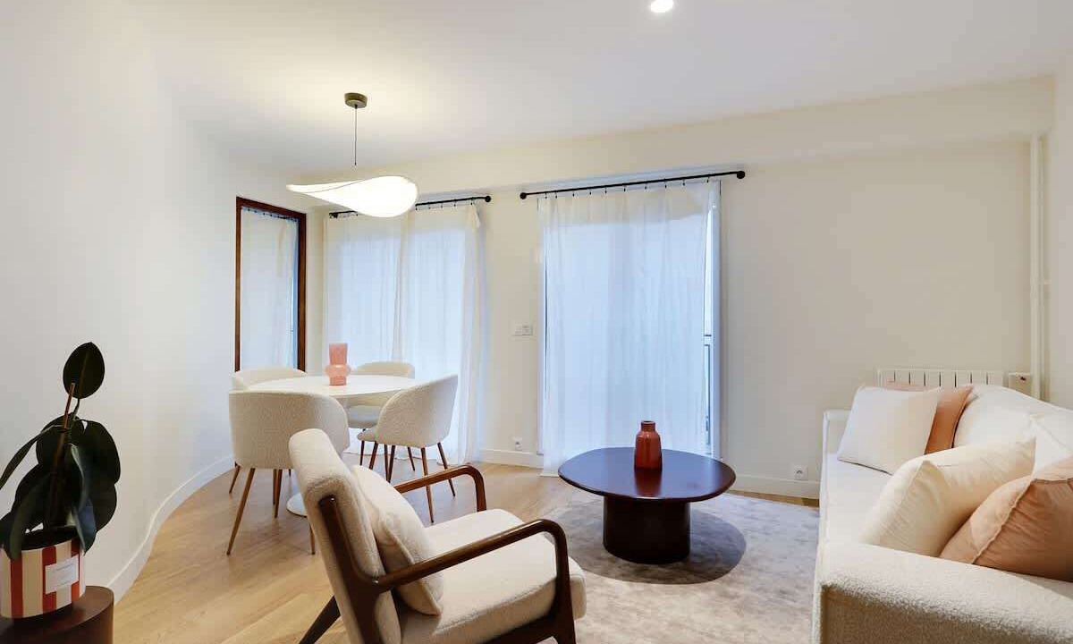 Photo of Livingroom in Quartier de l'Ecole-Militaire