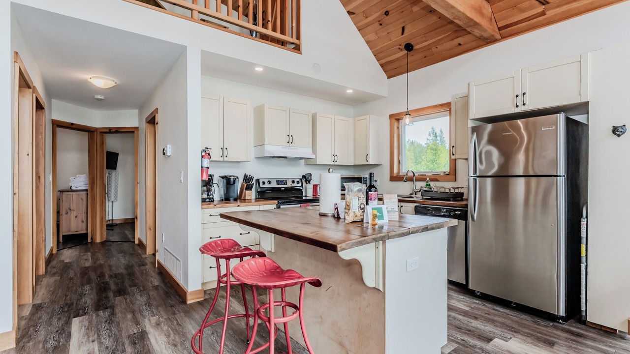 Photo of Kitchen in Colpoys Bay