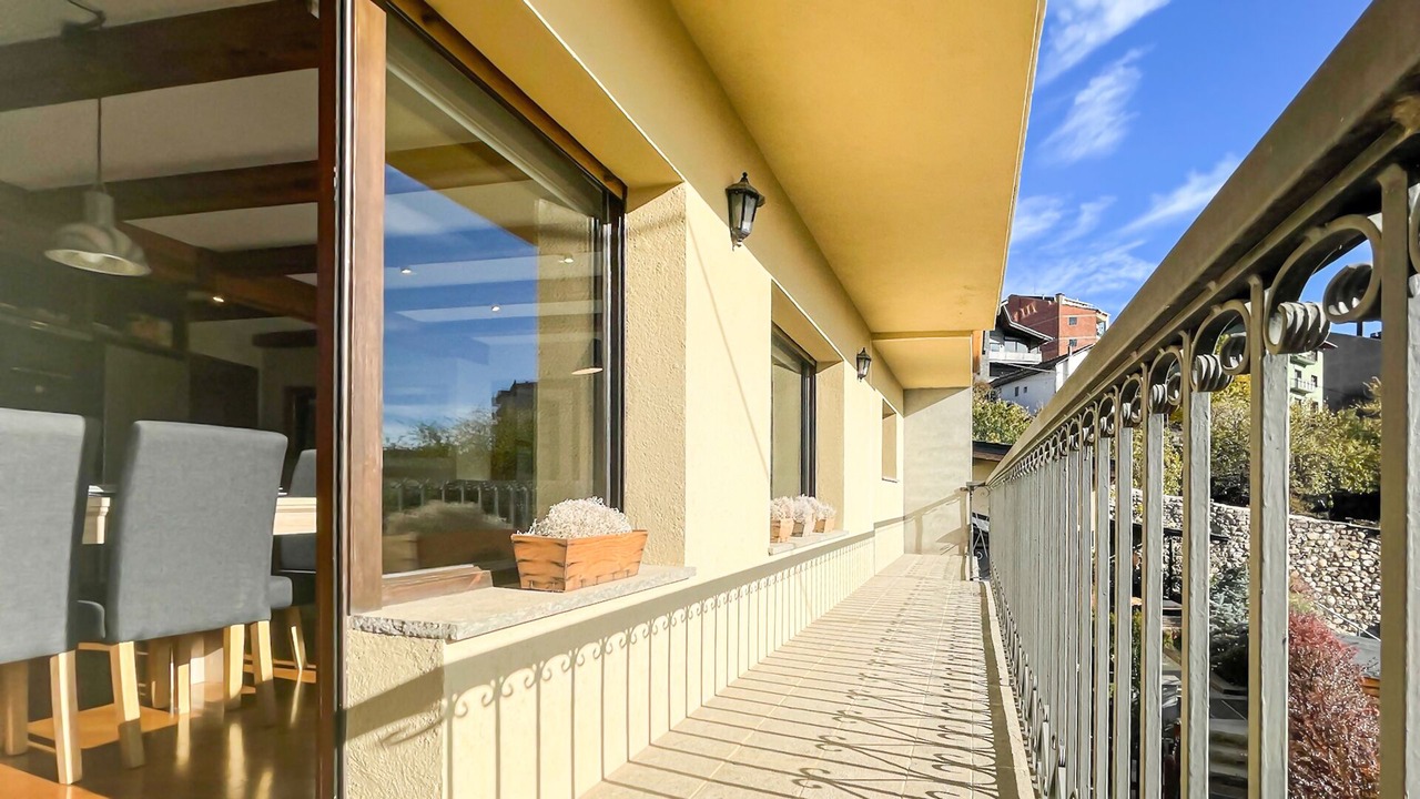 Photo of Patio Balcony in Puigcerda
