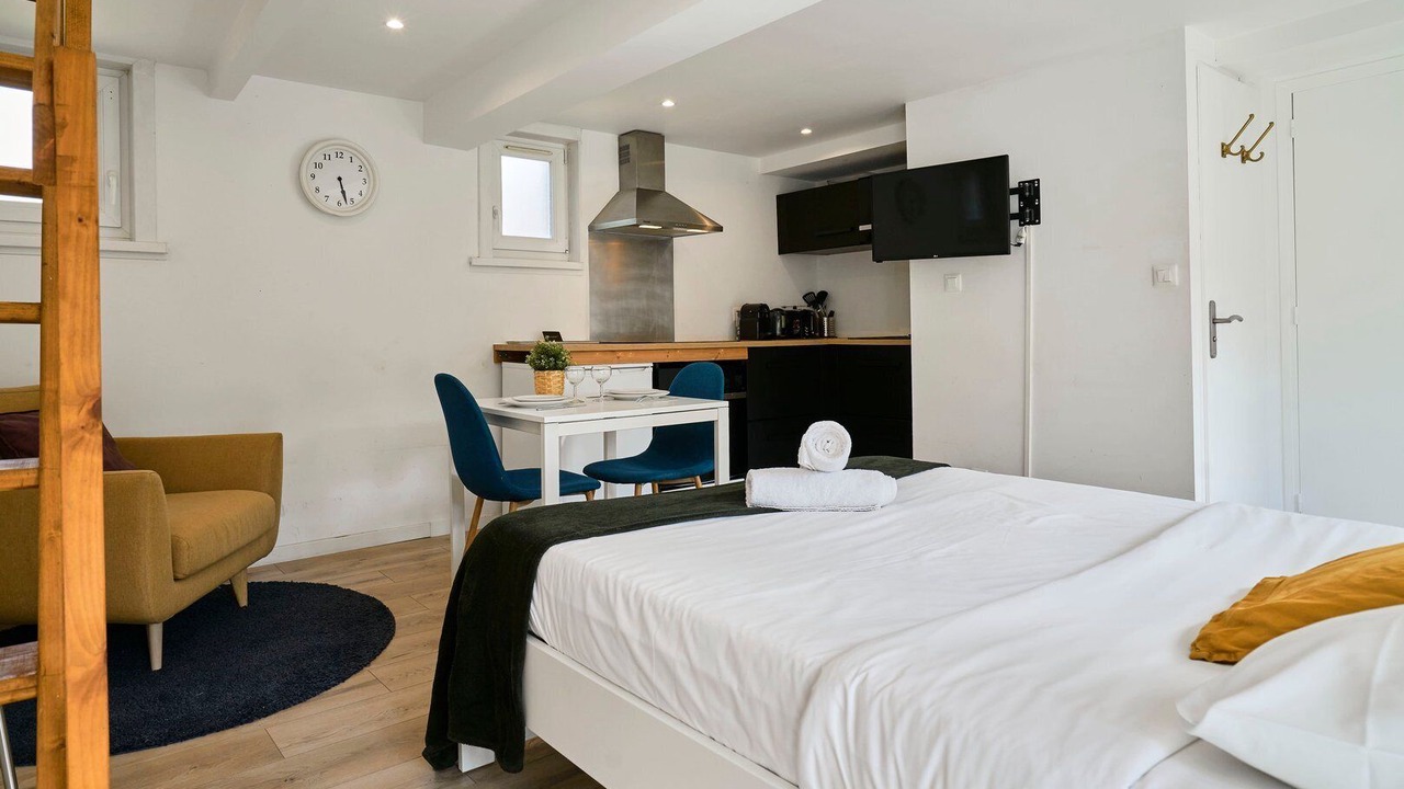 Photo of Bedroom in Lille