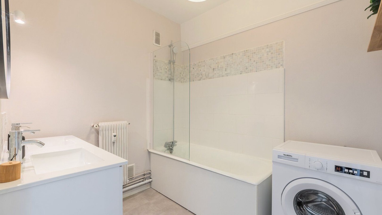 Photo of Bathroom in Lambersart