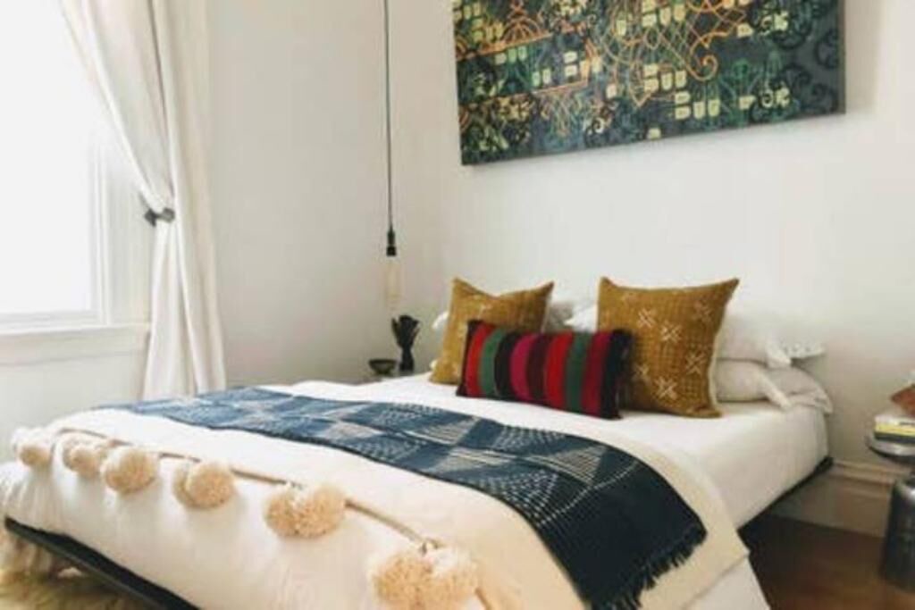 Photo of Bedroom in Noe Valley