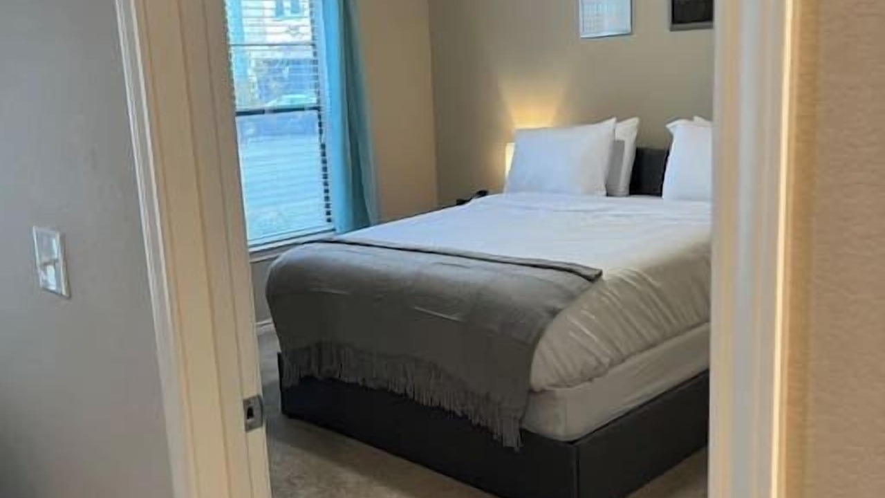 Photo of Bedroom in Spanish Oaks
