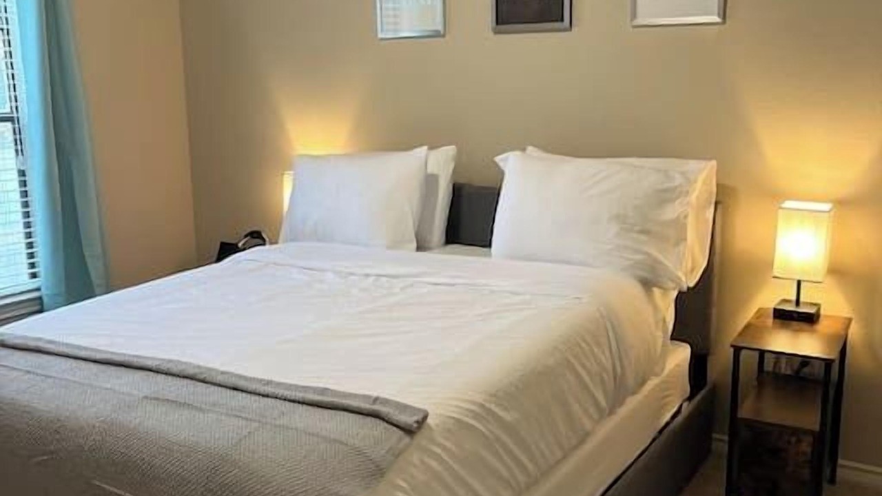 Photo of Bedroom in Spanish Oaks