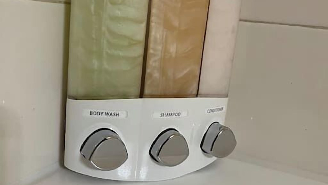 Photo of Bathroom in Spanish Oaks