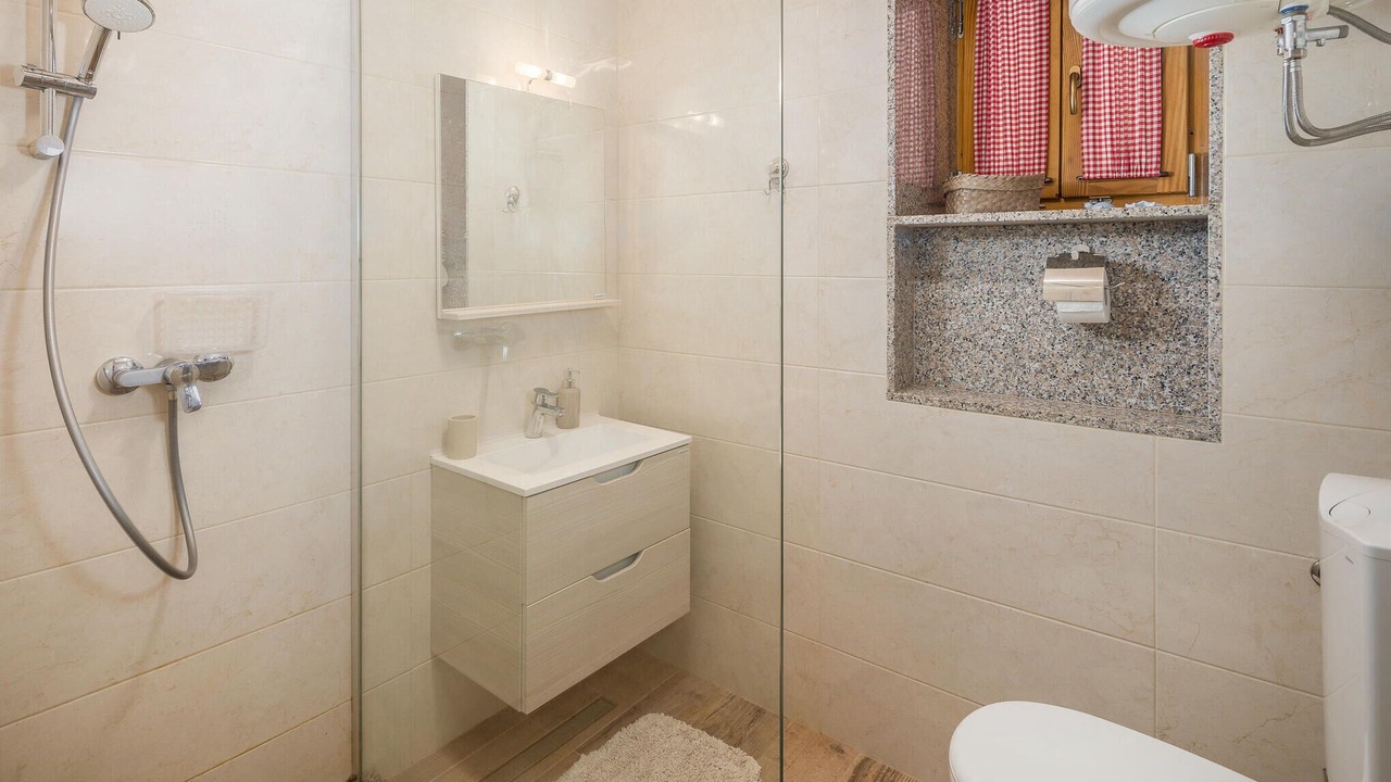 Photo of Bathroom in Groznjan