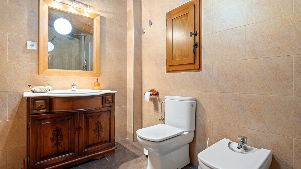 Photo of Bathroom in Flix