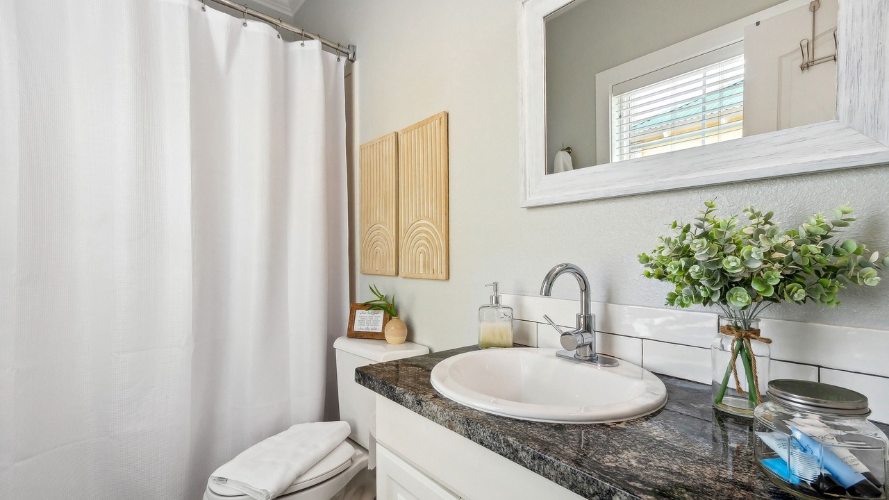 Photo of Bathroom in Ono Island