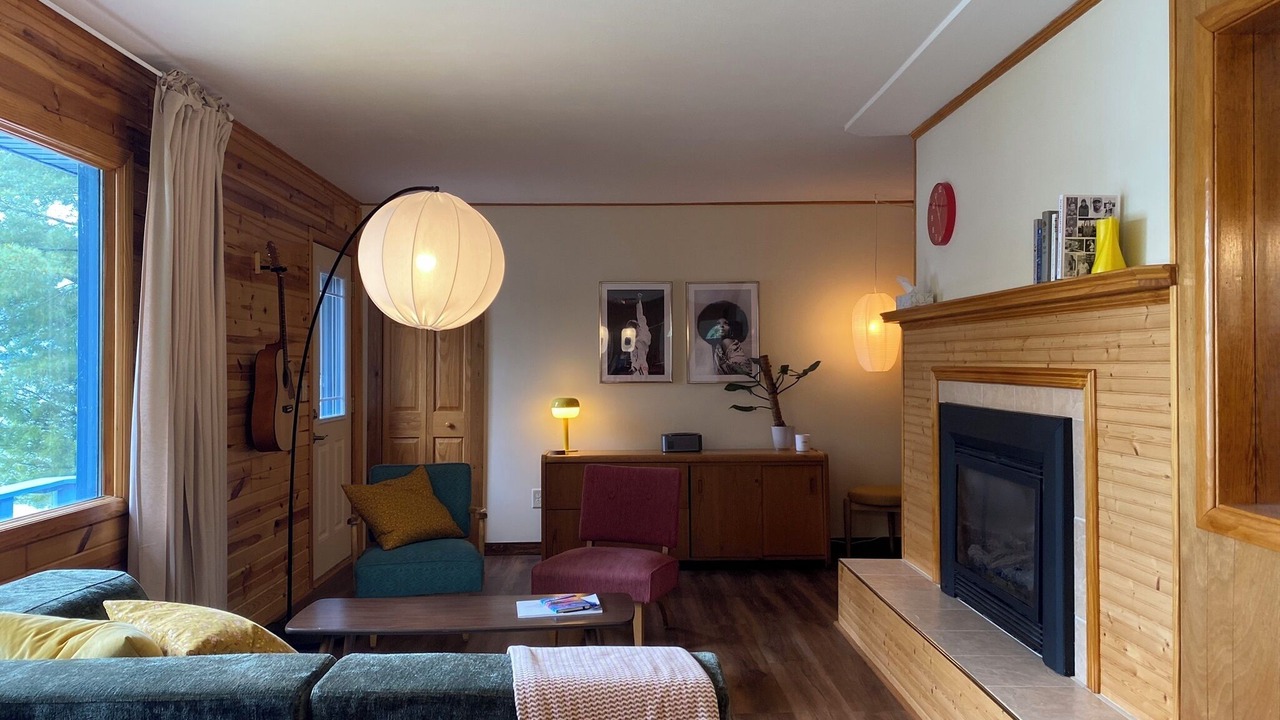 Photo of Livingroom in Sioux Narrows Nestor Falls