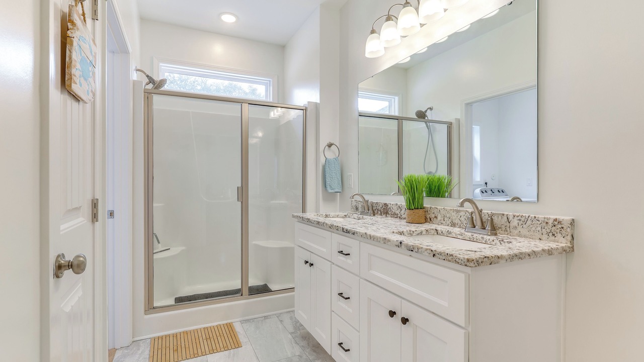 Photo of Bathroom in Yaupon Beach