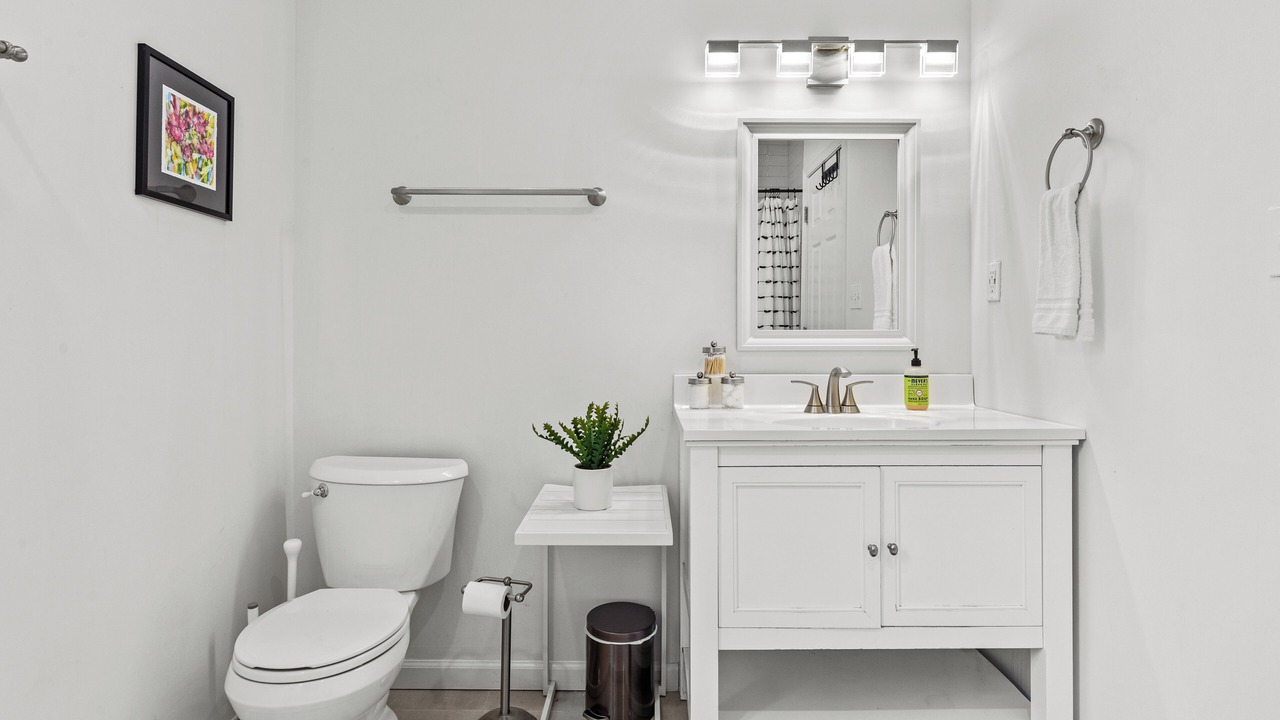 Photo of Bathroom in Tower Grove South