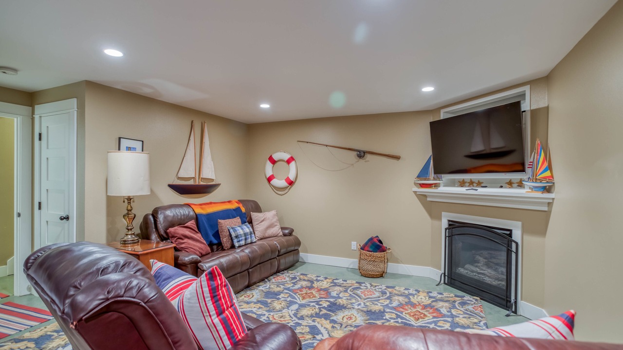 Photo of Livingroom in Olivia Beach