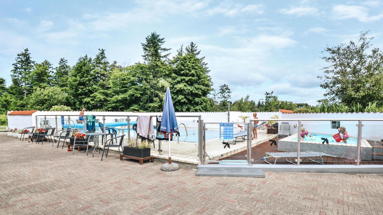 Photo of Others in Femmøller