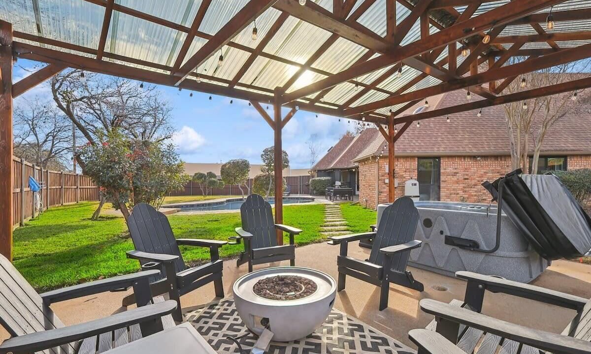 Photo of Outdoor in Northeast Carrollton