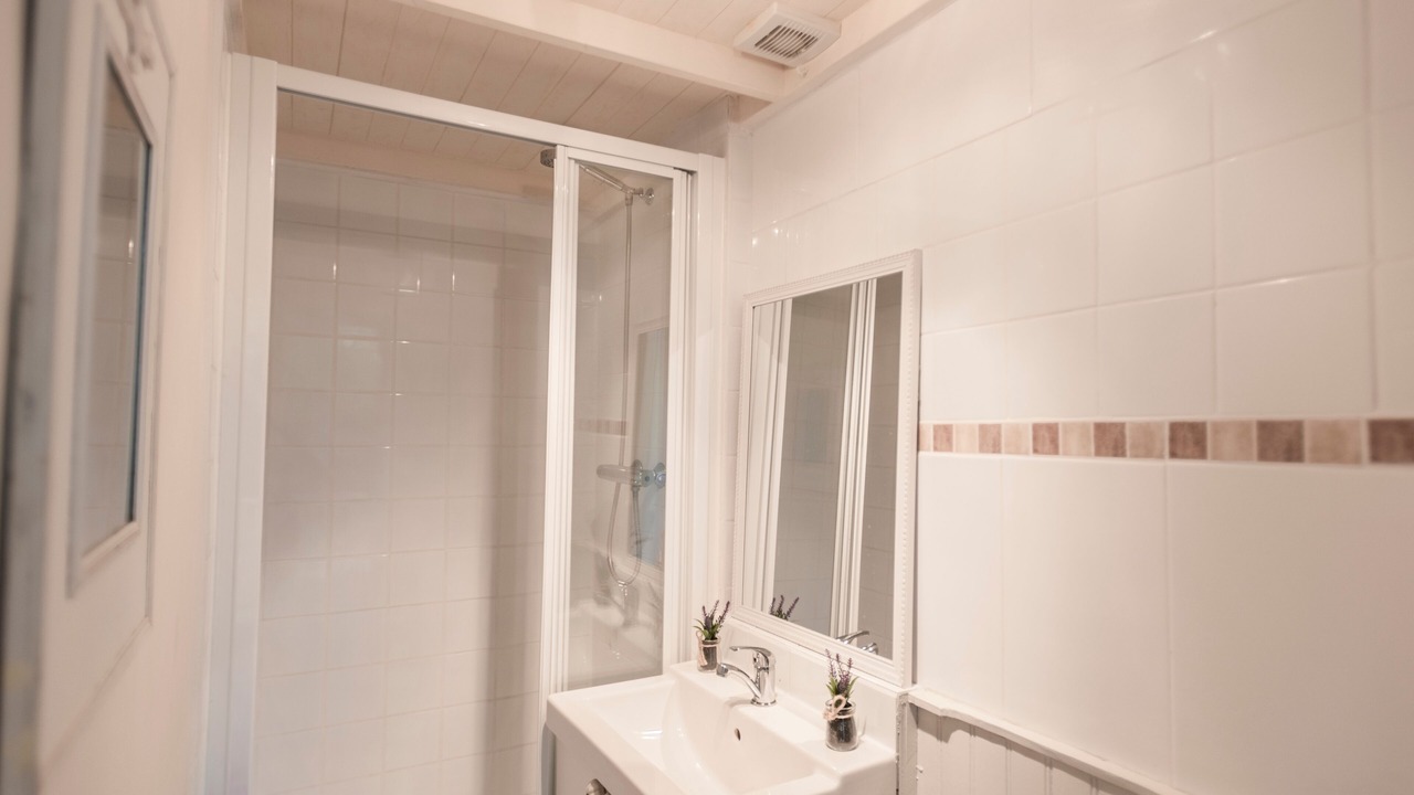 Photo of Bathroom in Laprade