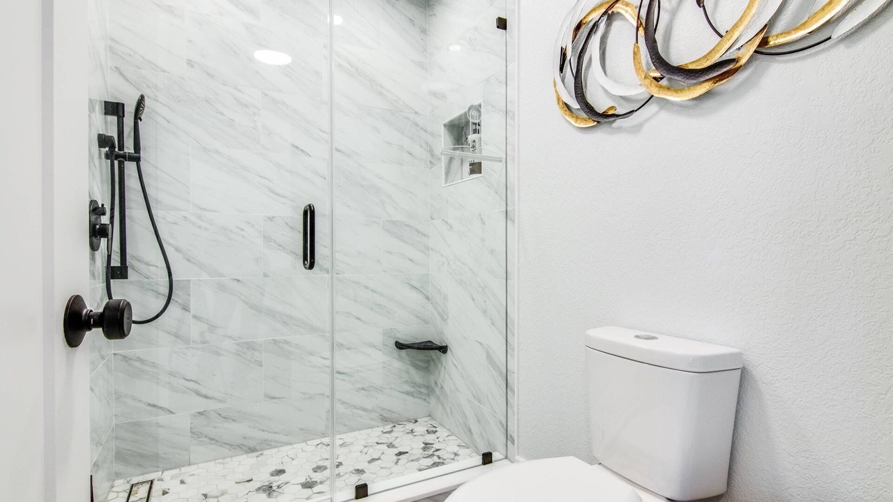 Photo of Bathroom in Wesley Chapel