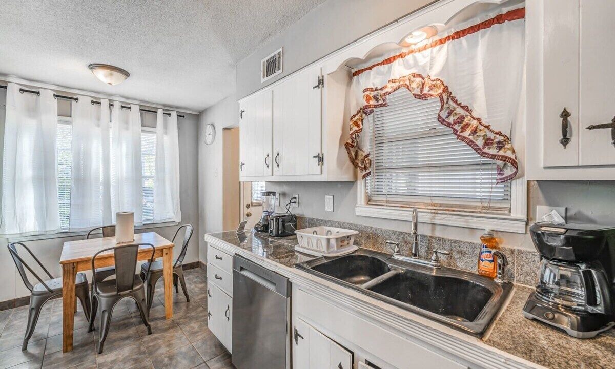 Photo of Others in Ellendale