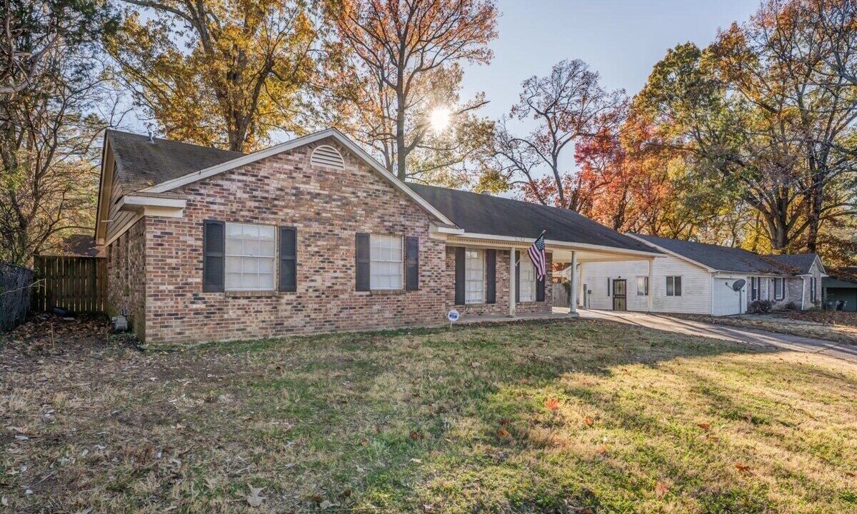 Photo of Others in Ellendale