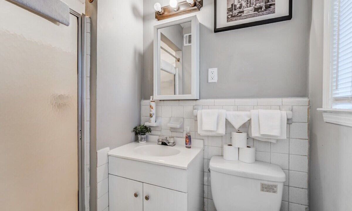 Photo of Bathroom in Ellendale