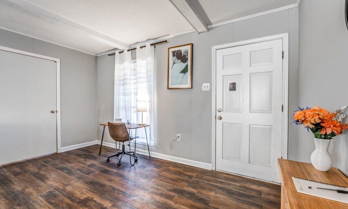 Photo of Others in Ellendale