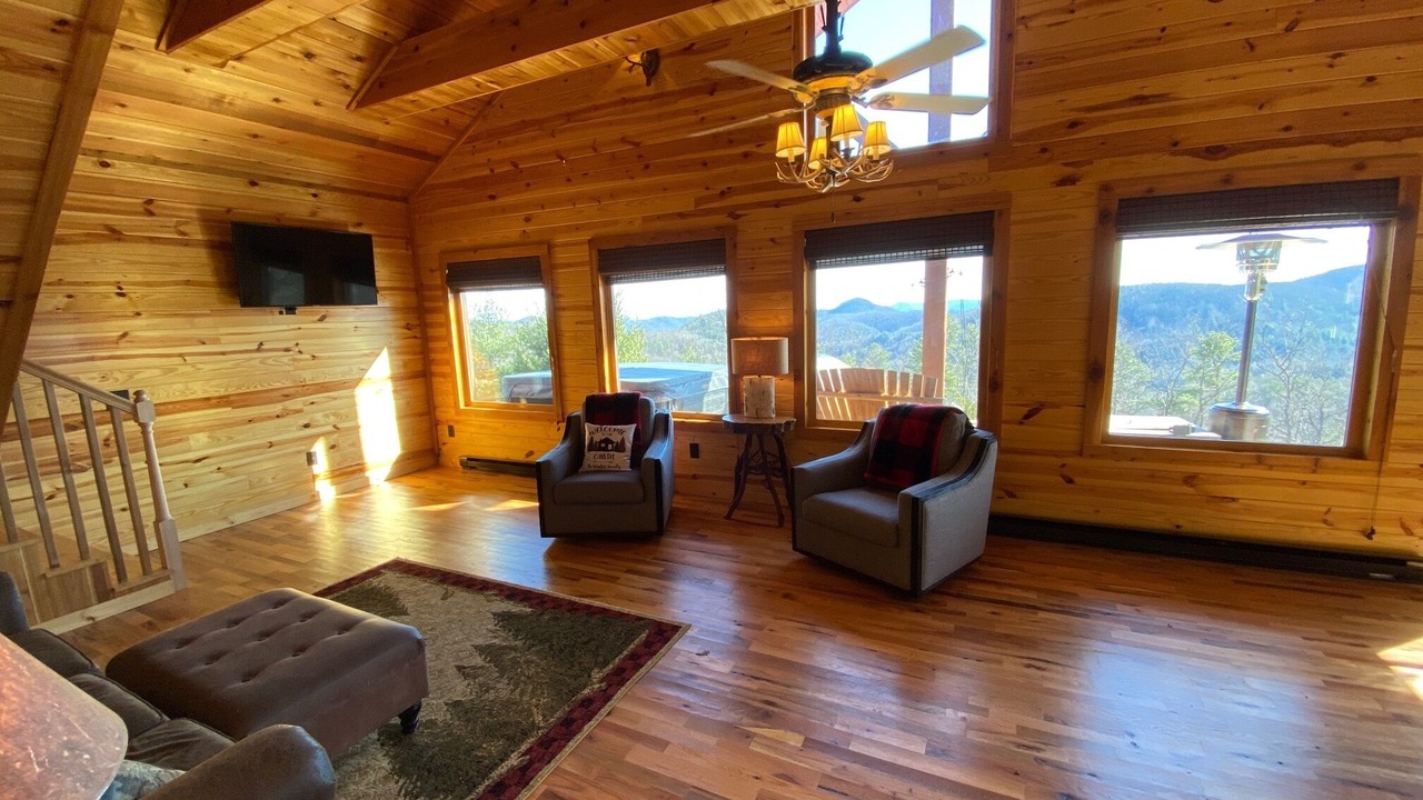 Photo of Livingroom in Millers Creek