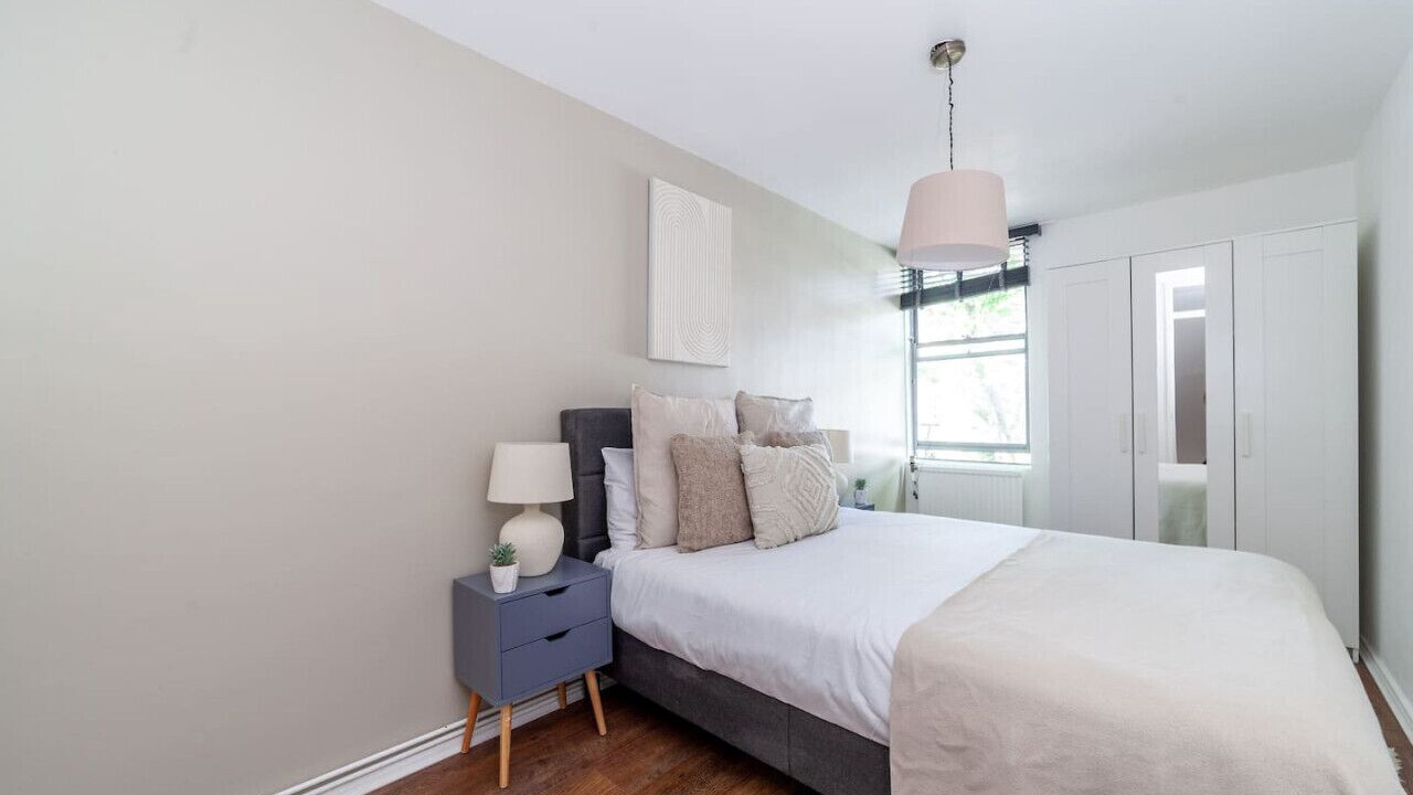 Photo of Bedroom in Canonbury