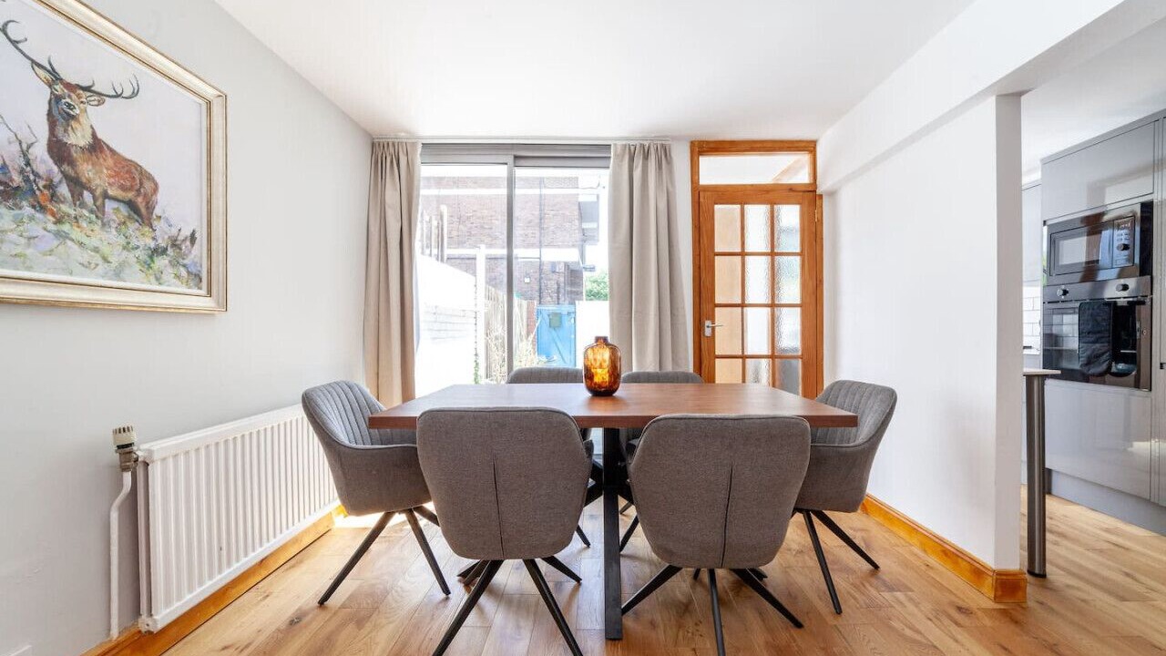 Photo of Others in Canonbury