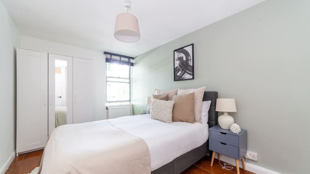 Photo of Bedroom in Canonbury