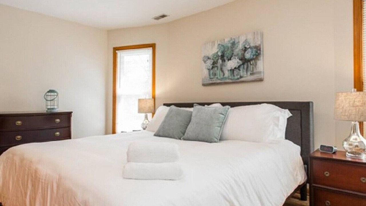 Photo of Bedroom in Libertyville