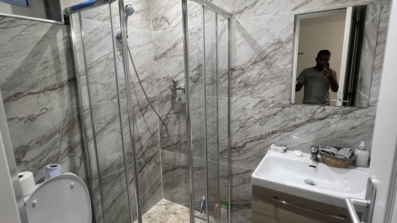 Photo of Bathroom in Saint-Honore - Jeanne d'Arc