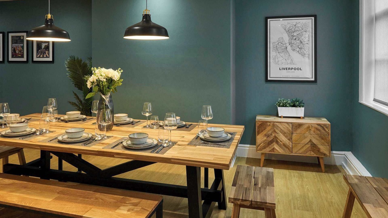 Photo of Others in Hope Street