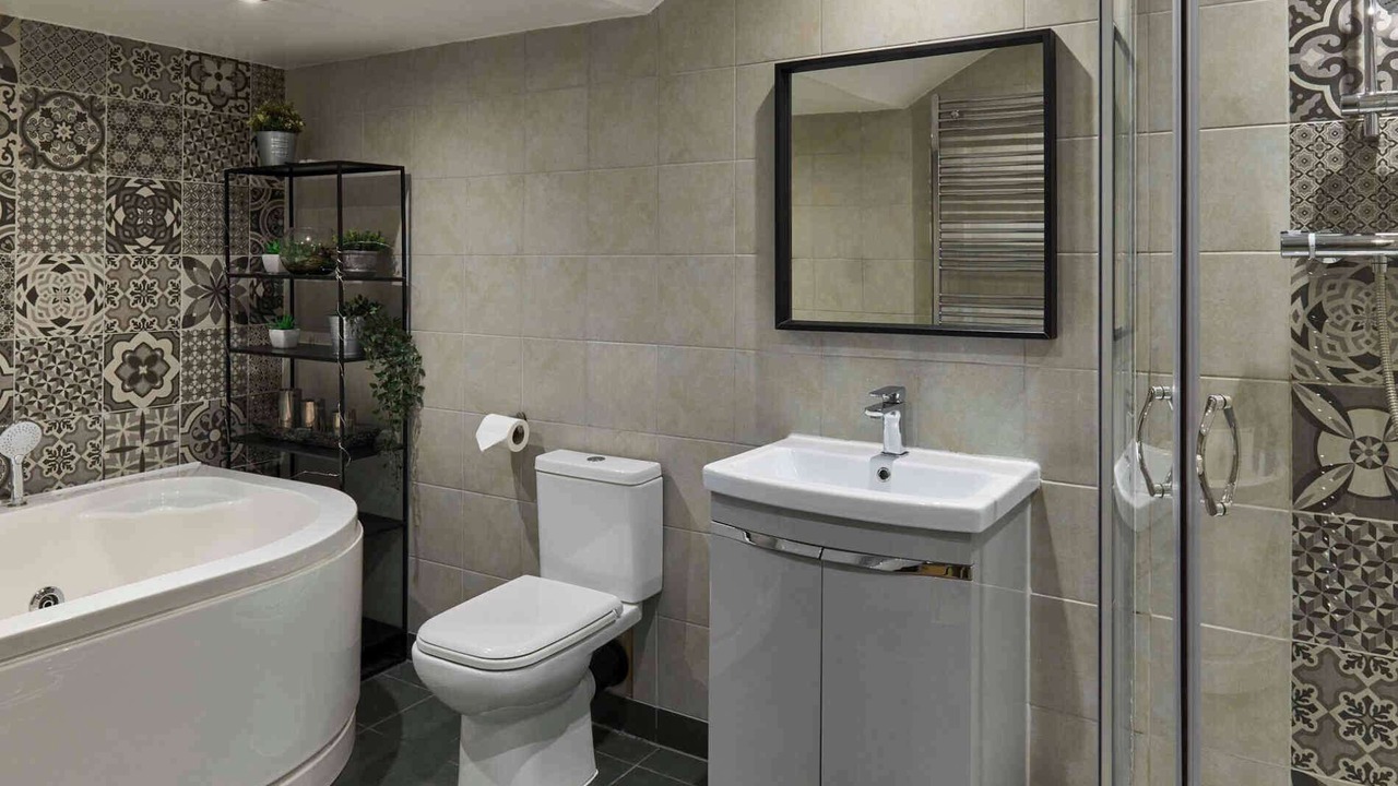 Photo of Others in Hope Street