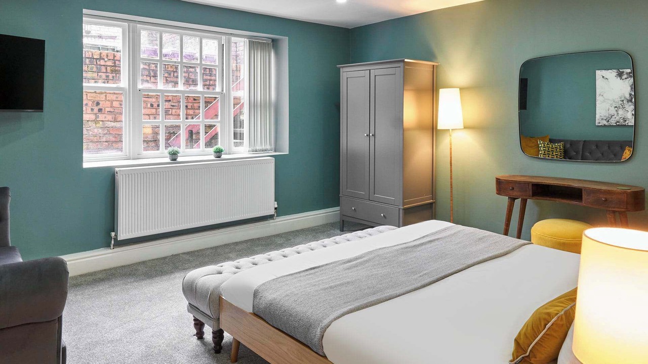 Photo of Others in Hope Street