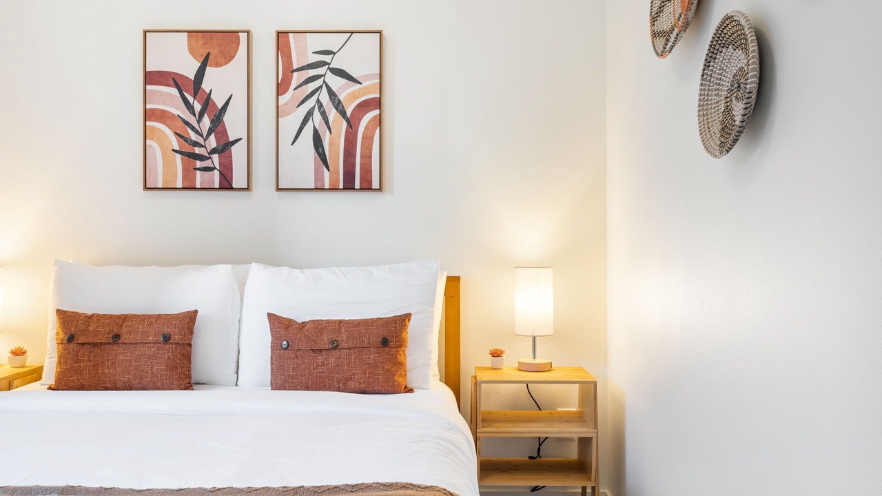 Photo of Bedroom in Minor