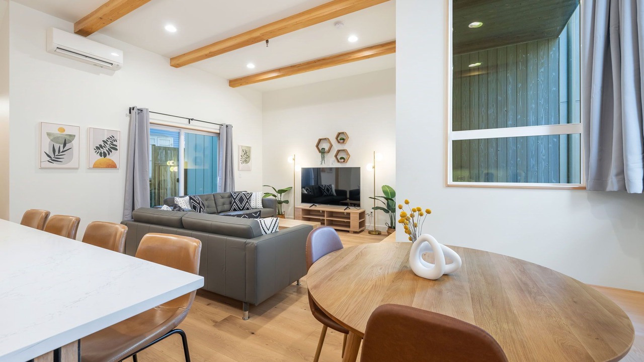 Photo of Others in Minor