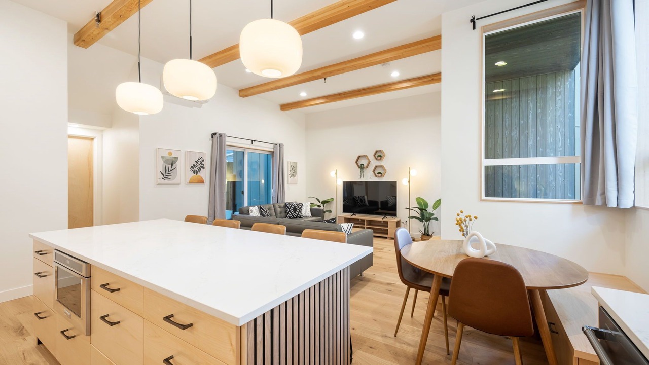 Photo of Others in Minor