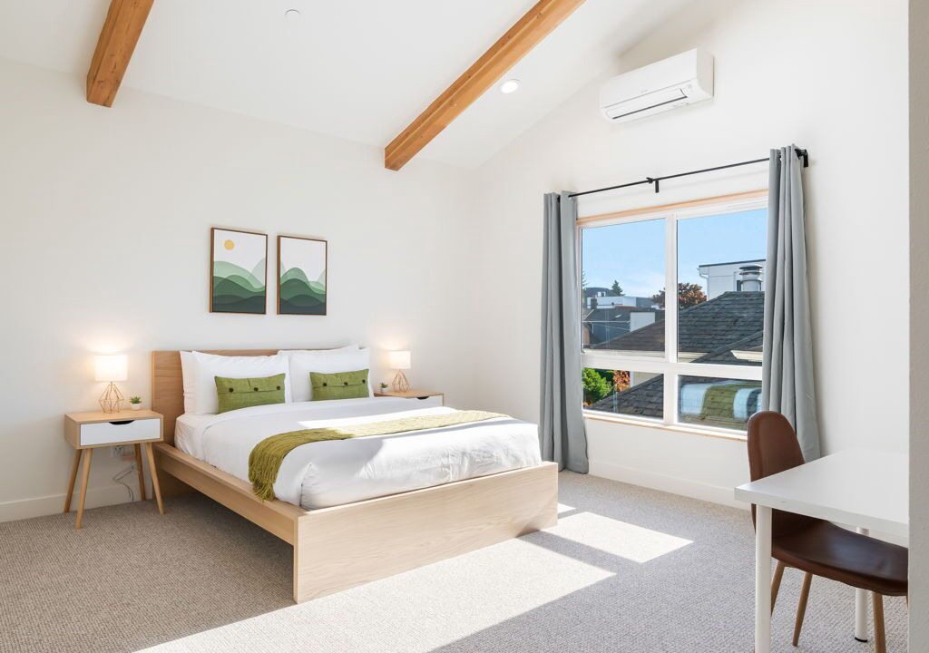 Photo of Bedroom in Minor