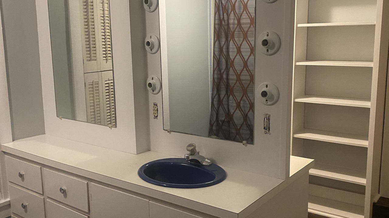 Photo of Bathroom in Maryville