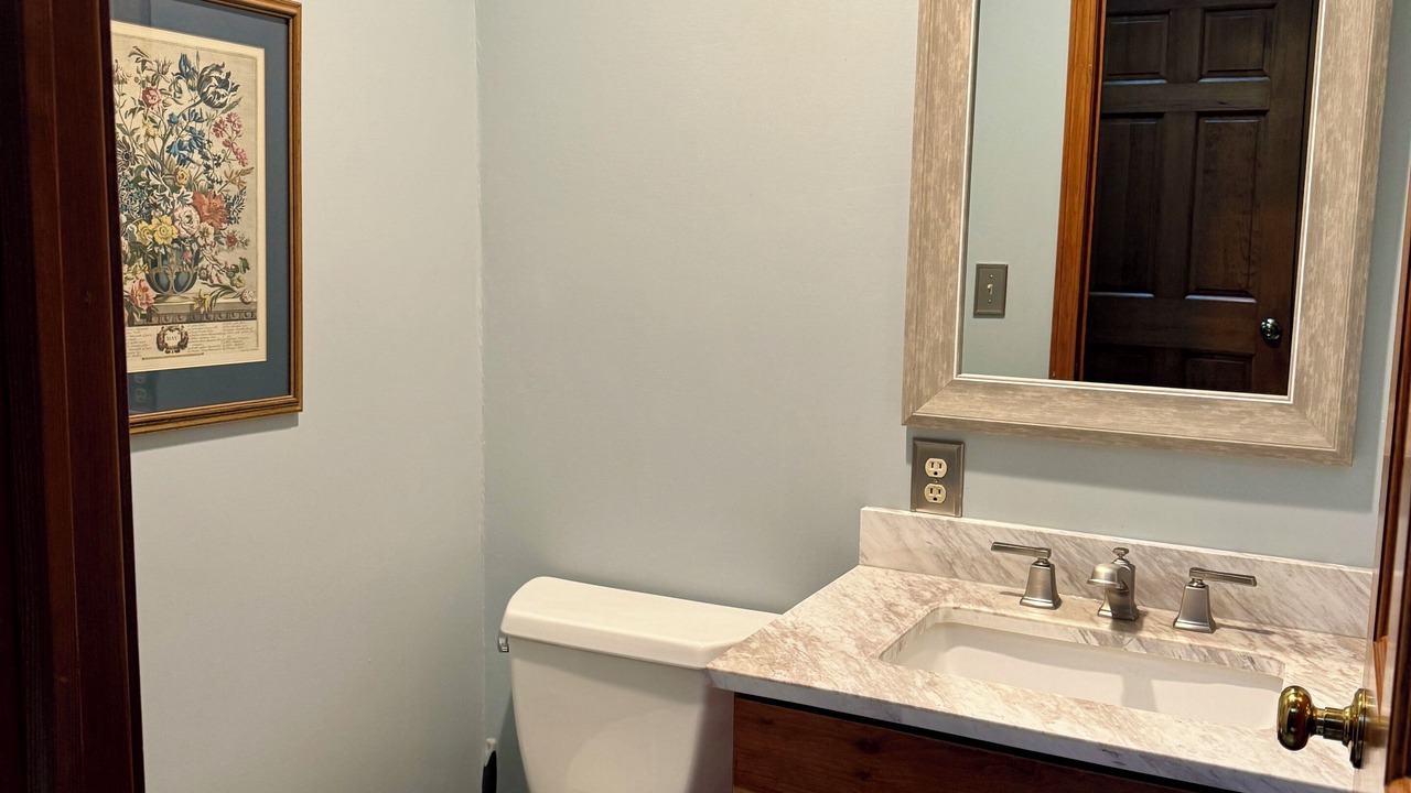 Photo of Bathroom in Melrose Park