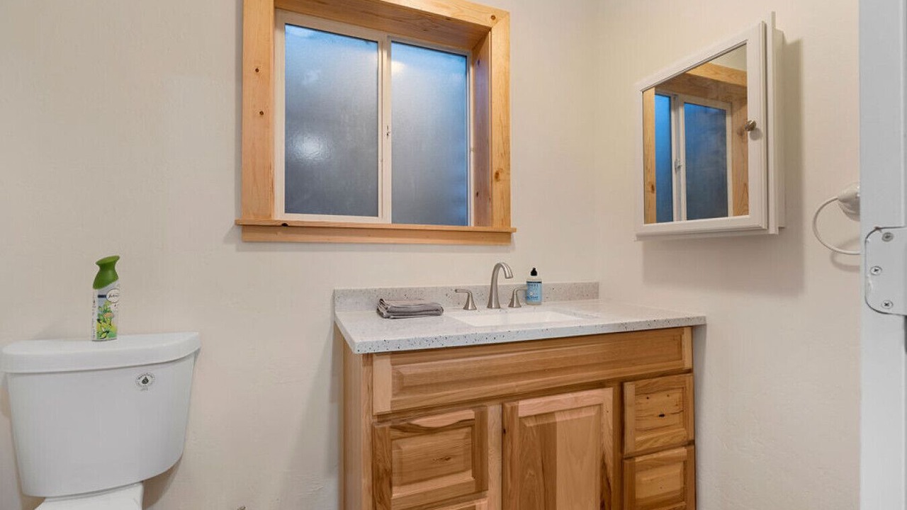 Photo of Bathroom in Hanna