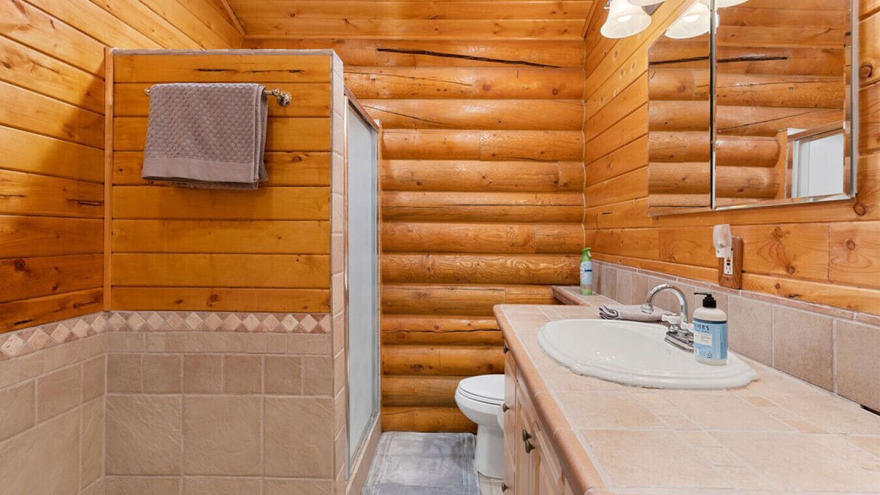 Photo of Bathroom in Hanna