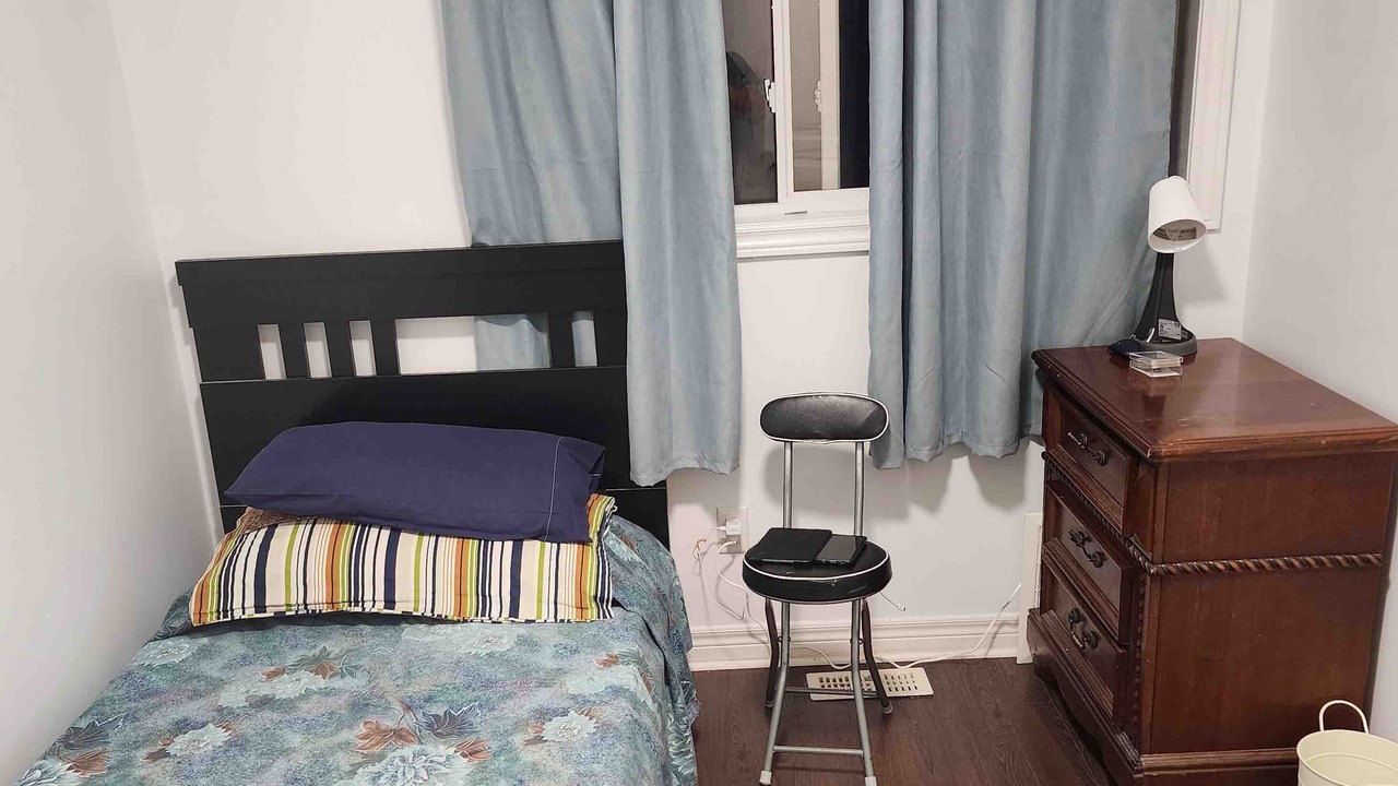 Photo of Bedroom in West Hill