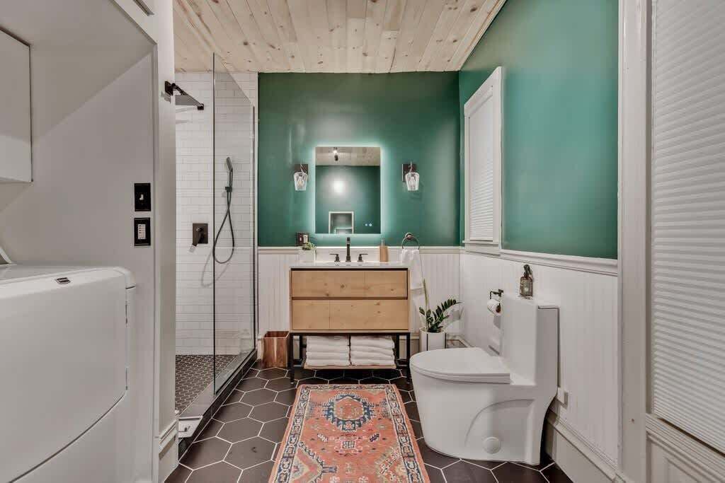 Photo of Bathroom in Downtown Minneapolis
