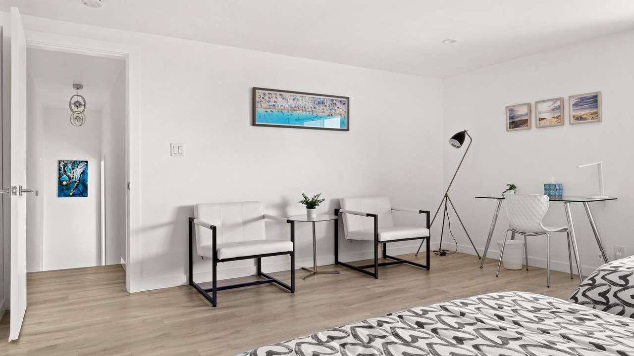 Photo of Others in Saratoga