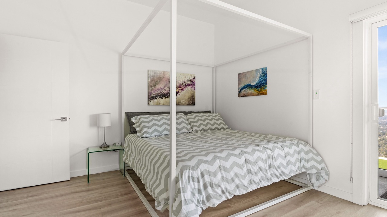 Photo of Others in Saratoga