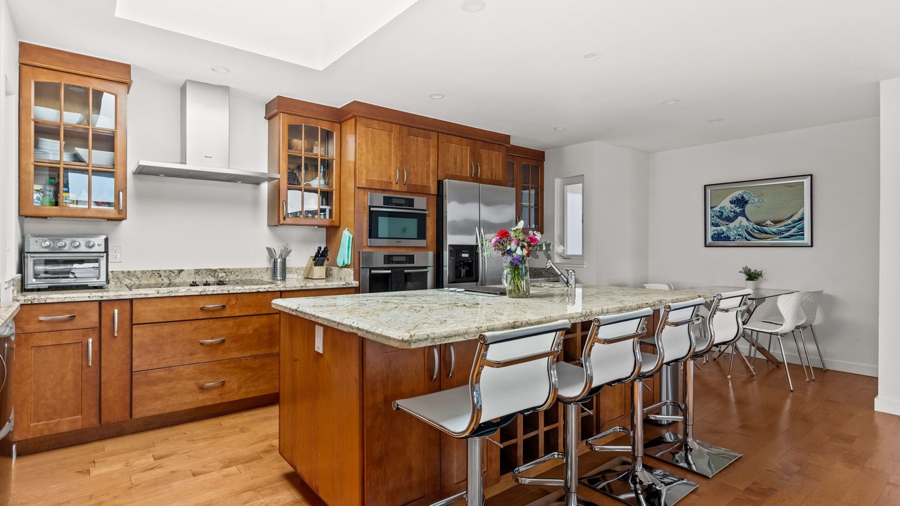 Photo of Others in Saratoga