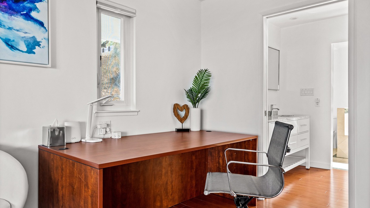 Photo of Others in Saratoga